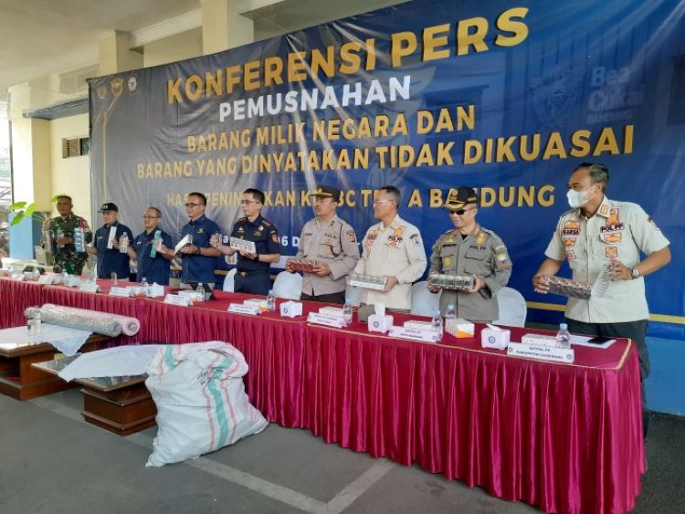 Bea Cukai Bandung Musnahkan Barang Ilegal Senilai Sekitar Rp1 4 Miliar