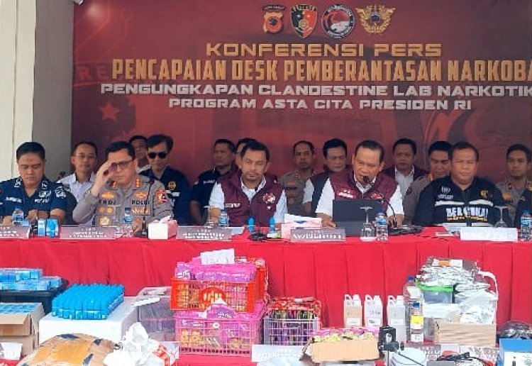 Kasus Pabrik Narkoba Di Bandung Polisi Sita Barbuk Rp Miliar