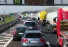 Tips Aman Berhenti Darurat di Bahu Jalan Tol: Panduan Lengkap untuk Keamanan Anda dan Pengguna Jalan Lain