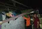 Angin Puting Beliung Terjang Pemukiman di Batujajar, Puluhan Rumah Rusak