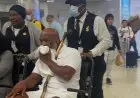 Mike Tyson Terpaksa Pakai Kursi Roda di Bandara Miami, Betulkah Ajalnya Sudah Dekat?