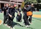 Perlombaan HUT ke-77 RI di SMKN 15 Bandung, Dedi Supandi Hanya Juara Kedua Lomba Bakiak