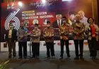 Oman Satu-Satunya Guru yang Mengajar di Sekolah Dasar Wanajaya III Karawang