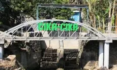 Apresiasi Komunitas Lingkungan, Yana Mulyana Resmikan Jembatan Cika Cika 