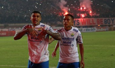 Usai Ciro Alves Bobol Gawang Persebaya Robert Alberts Dia