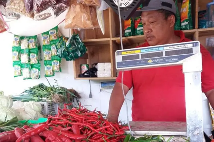 Harga Cabai Anjlok, Para Pedagang Pasar Tagog Padalarang Meradang