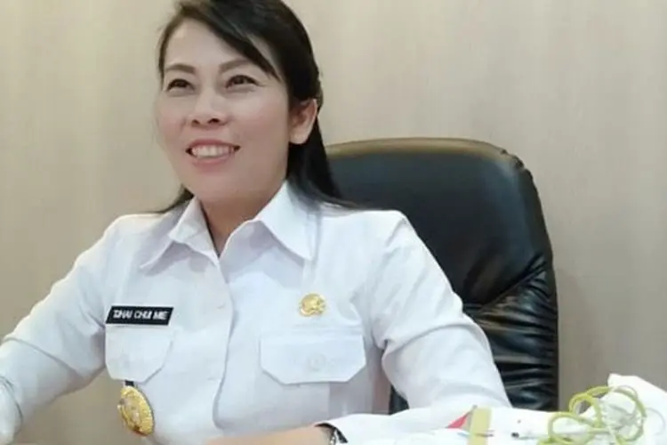 Wali Kota Singkawang Tjhai Chui Mie Temukan Dua Akun Palsu Facebook, Laporkan!