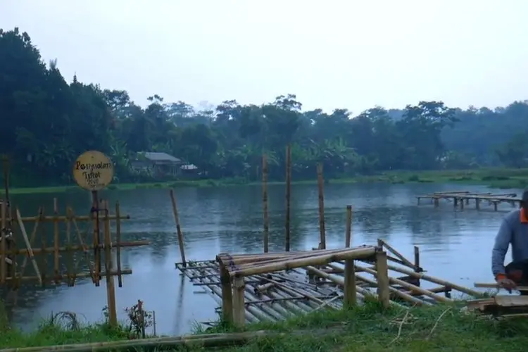 Situ Lembang Dano, si Mungil Pelepas Penat Diakhir Pekan, Tiket Masuk Cuma Segini...