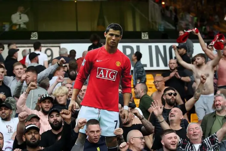 Resmi Dapatkan Nomor 7 di MU, Cristiano Ronaldo, : Terima Kasih Edi Cavani, atas Sikap Luar Biasa Ini