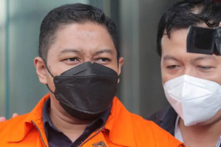Busyet...Stepanus Robin Disebut Terima Duit Rp11 Miliar, Salah Satunya dari Azis Syamsuddin