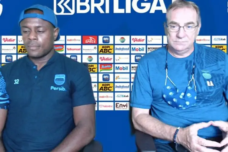Robert Alberts Kantongi Strategi Hadapi Barito Putera