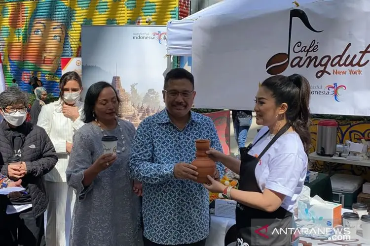 Diaspora Buka Cafe Dangdut di New York