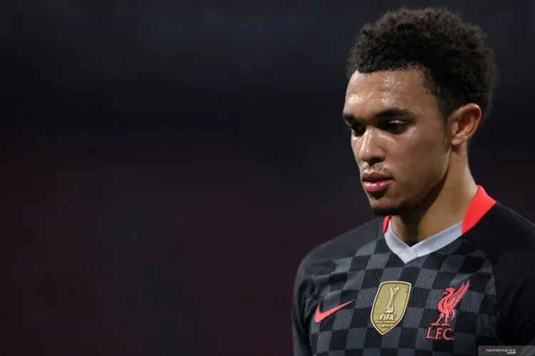 Kalah Bersaing dengan Kyle Walker, Alexander-Arnold Yakin Akan Meraih Permainan Terbaiknya