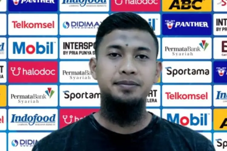 Sempat Terkapar Saat Lawan Barito Putera, Ini Kondisi Deden Natshir Terkini