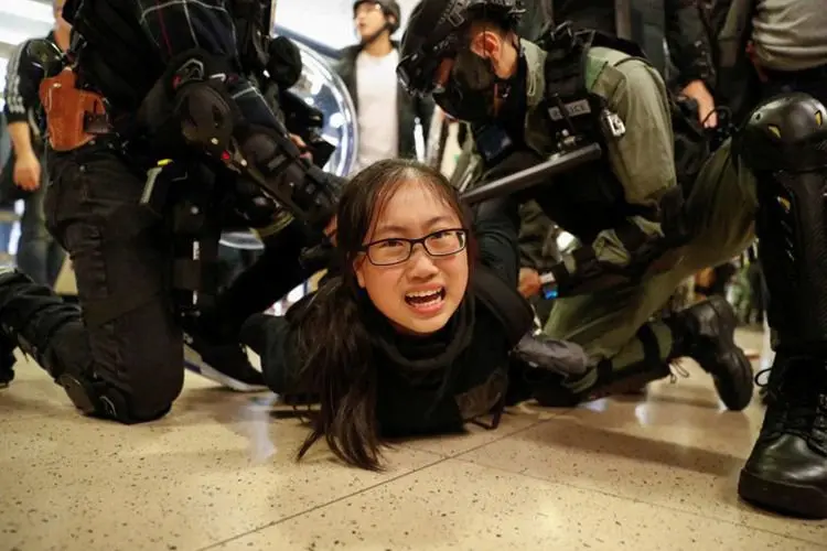 Represif, Polisi Hong Kong Tangkap Wakil Ketua Kelompok Pro Demokrasi
