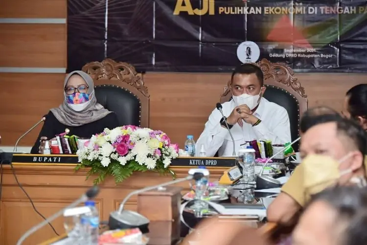 Ade Yasin Naikkan Porsi Bonus Produksi untuk Warga Pamijahan