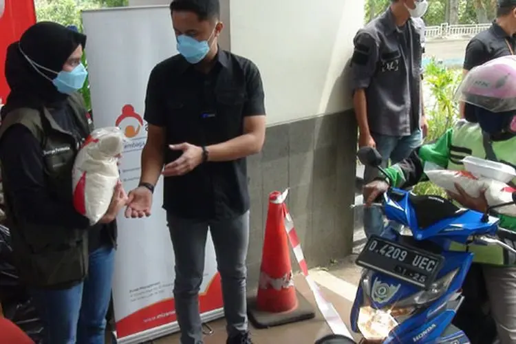 Siap-siap, Bantuan 2 Ton Beras Bakal Dikucurkan untuk Para Pengemudi Ojol di KBB