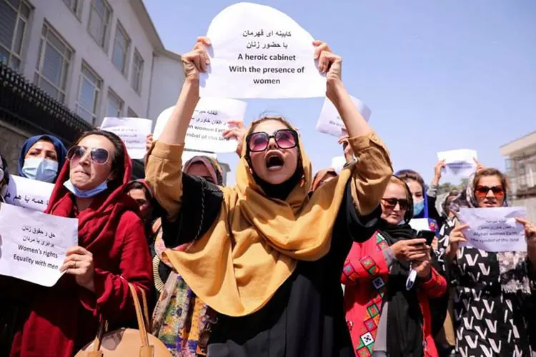 Yakinkan Dunia Taliban Telah Berubah: Izinkan Perempuan Afghanistan Belajar, tapi Ini Aturannya