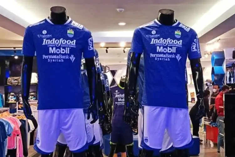 Beli yang Original Dong, Persib Jadikan Jersey Sebagai Sumber Pemasukan di Liga 1 2021-2022