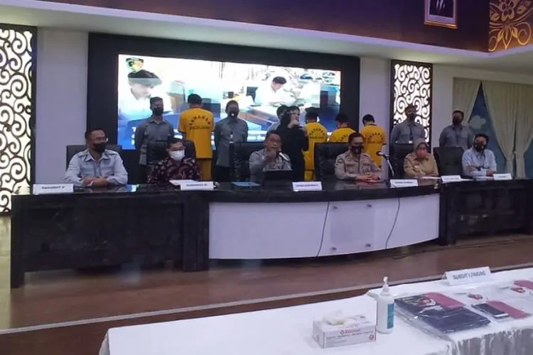 Sertifikat Vaksinasi Palsu Dijual Online Rp100-500 Ribu, Begini Cara Pelaku Memanipulasi Data