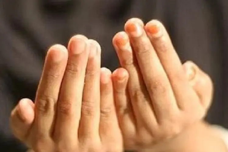 BUKTIKAN! Empat Amalan Pembuka Pintu Rezeki yang Diajarkan Nabi