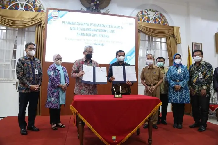 bank bjb dan Pemkab Sumedang Sepakati Pengembangan Kompetensi ASN melalui bjb University 