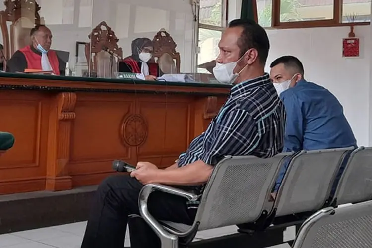 Aa Umbara Rupanya Suruh Tim Anaknya Cari Bendera Perusahaan untuk Tender Bansos