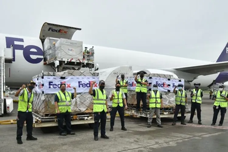 FedEx Kirimkan Bantuan Alat Kesehatan Kritikal Covid-19 ke Indonesia