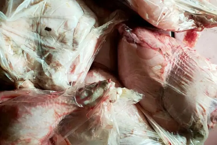 Nggak Kapok, Bansos Ayam Busuk Kembali Beredar di Bandung Barat, Kali Ini di Rajamandala Kulon