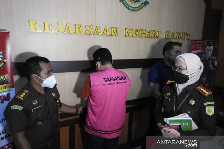 Terciduk Juga! Koruptor Asal Garut yang Buron Selama 12 Tahun