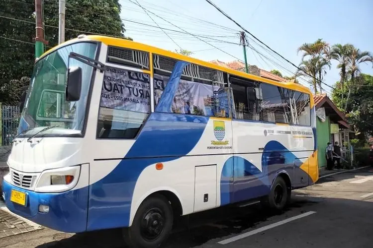 Pemkot Bandung Hibahkan Bus ke Daarut Tauhid, Aa Gym: Mang Oded Nuhun