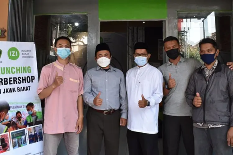 IZI Jabar Kembangkan Barbershop untuk Alumni Cukur IZI Jabar