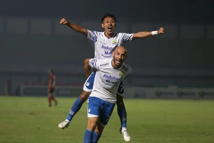 Bojan Hodak Pastikan Beckham Putra Bisa Bermain di Laga Persib Bandung vs Persik Kediri