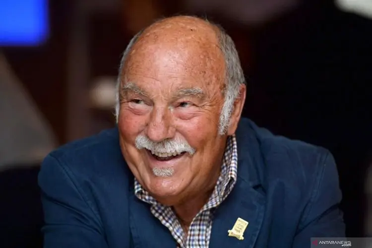 Timnas Inggris dan Tottenham Berduka, Jimmy Greaves Tutup Usia
