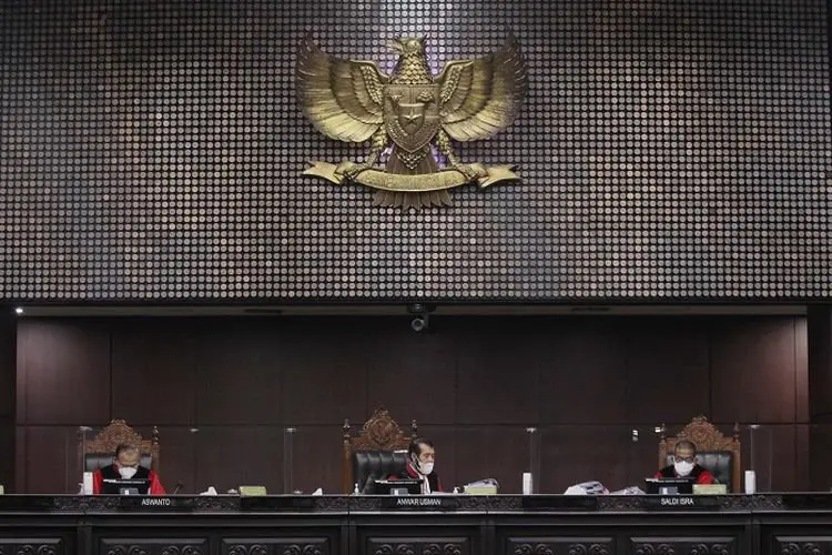 Sikap Kami: Mahalnya Cipta Kerja