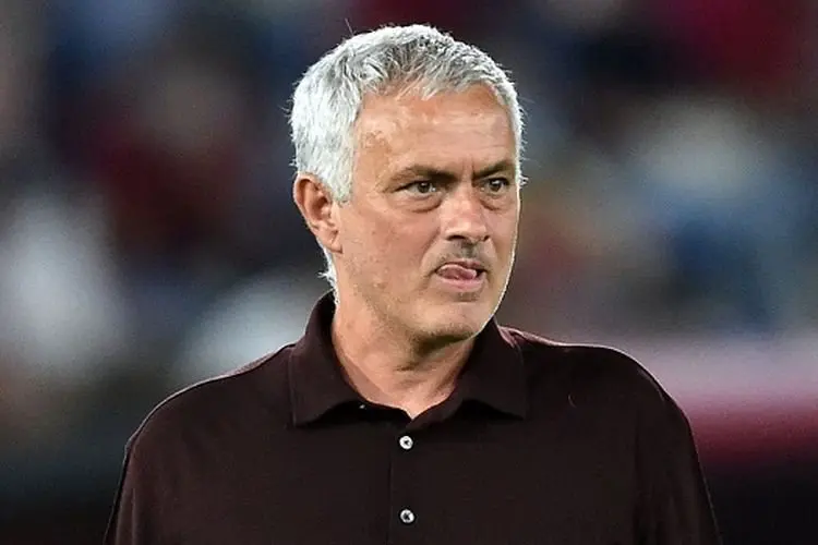 Akhirnya Kalah Juga, Bulan Madu Mourinho Bersama AS Roma Berakhir di Tangan Verona