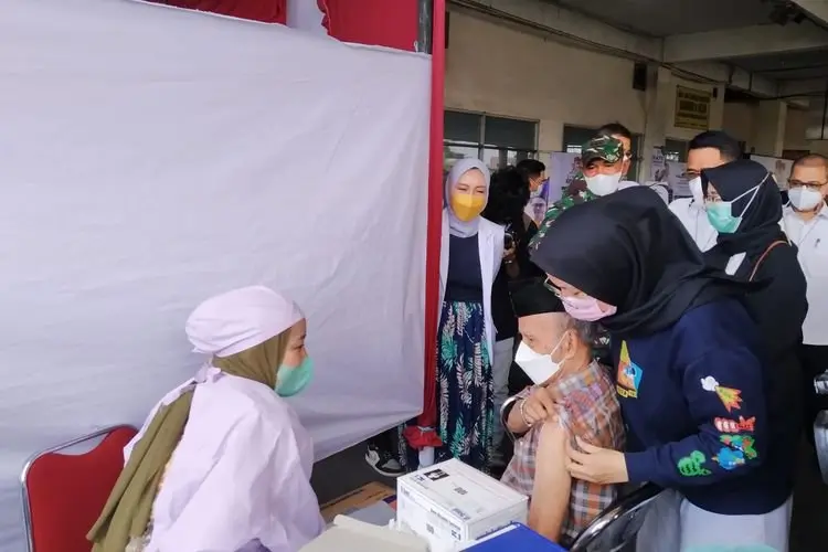AKABRI 1996 Brathasena dan Ruang Kolaborasi Gelar Vaksinasi Gratis