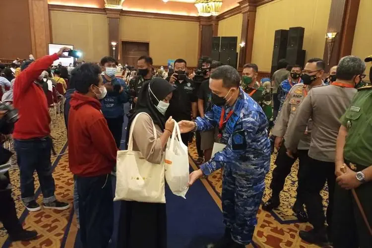 Bhakti Sosial Akabri 98 di Kota Bogor Targetkan Vaksinasi 1.500 Warga