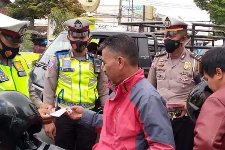 Operasi Patuh Lodaya 2025, Polisi Sasar Pelanggaran Lalu Lintas dan Atasi Kemacetan di Bandung