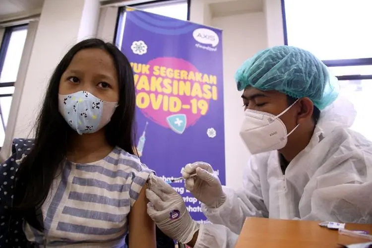 Foto: Axis Dukung Vaksinasi Covid-19 Dosis Kedua untuk Pelajar dan Mahasiswa