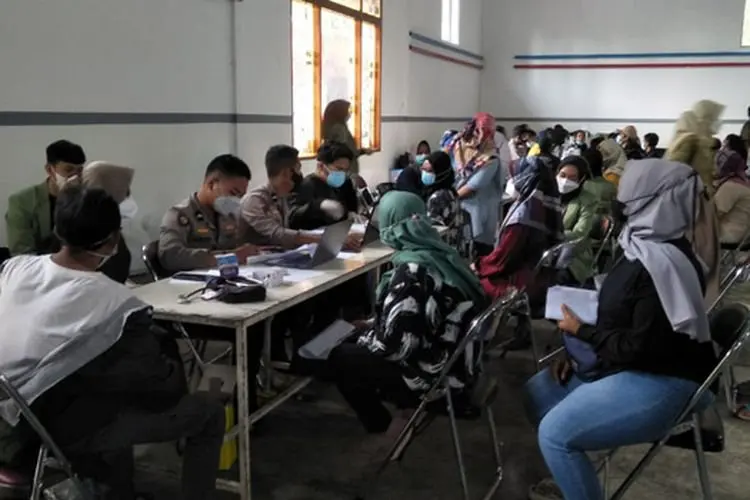 Vaksinasi Dosis Pertama Baru Mencapai 32 Persen, Dinkes KBB Gelar Serbuan Vaksin di Enam Kecamatan