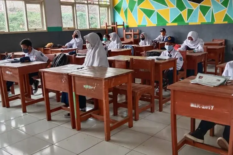 PTM Terbatas di KBB Dikhawatirkan Jadi Klaster Baru, Ini Tanggapan Hengky Kurniawan
