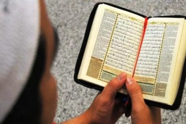 Bukan Jimak! Malam Jumat Jangan Lupa Sunnah Baca Al-Kahfi, Ini Dalil dan Faedahnya