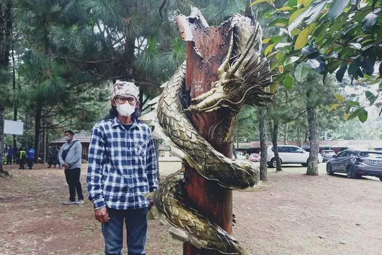 Keren Mang Oting! Hiasannya dari Limbah Paralon Dapat Jempol dari Bupati, Gubernur hingga Menteri  