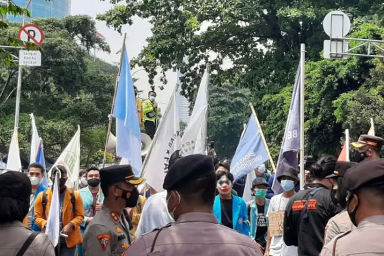 Polisi Siapkan Tes Antigen bagi Demonstran di KPK