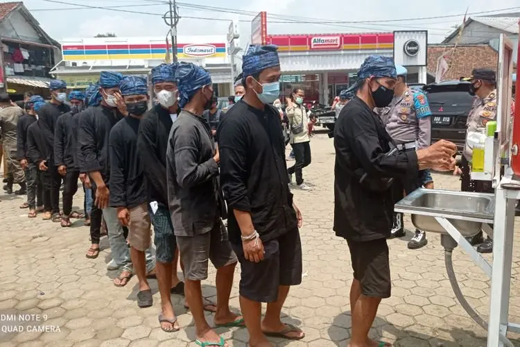 Antusias Jalani Vaksin Covid-19, Warga Badui: Kami Berharap Hidup Selalu Sehat