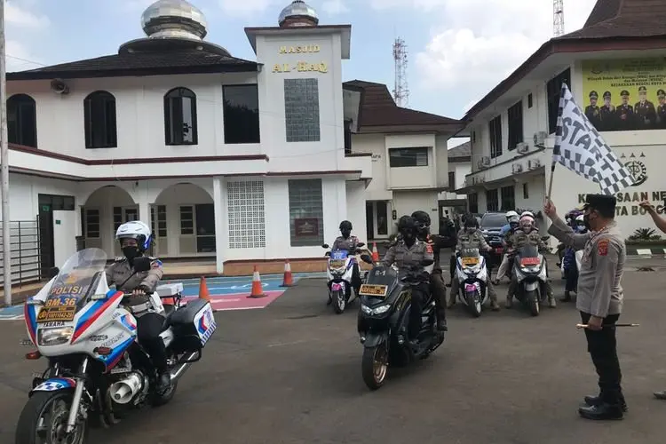 Tim Srikandi Pemburu Vaksin Datangi Wilayah Pinggiran
