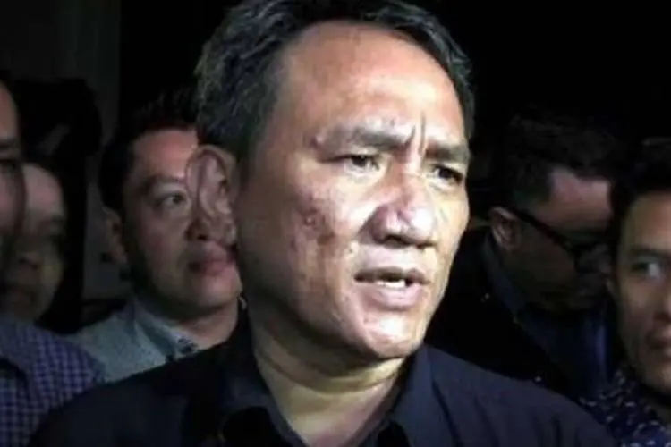 Tembus Ratusan Milyar, Ini Nominal Bayaran Yusril yang Dibongkar Andi Arief