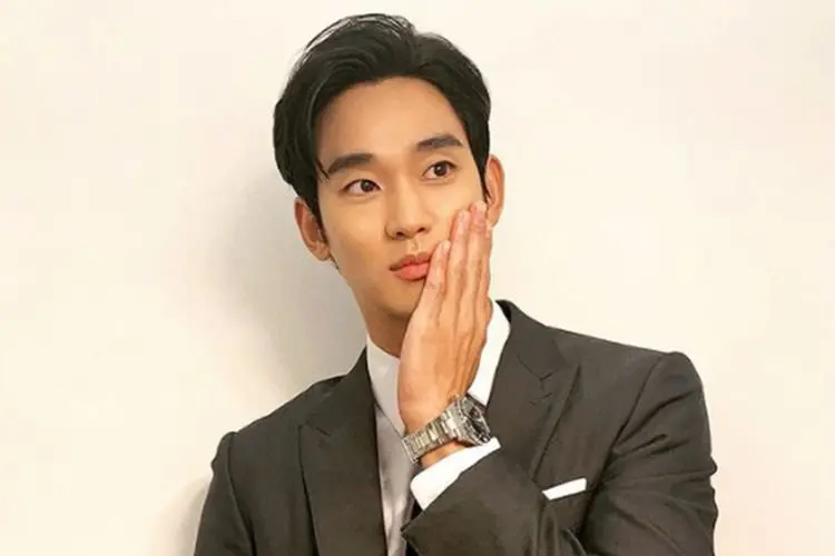 Kim Soo Hyun Memulai Pembacaan Naskah Pertamanya untuk K-drama Terbaru 'One Ordinary Day'