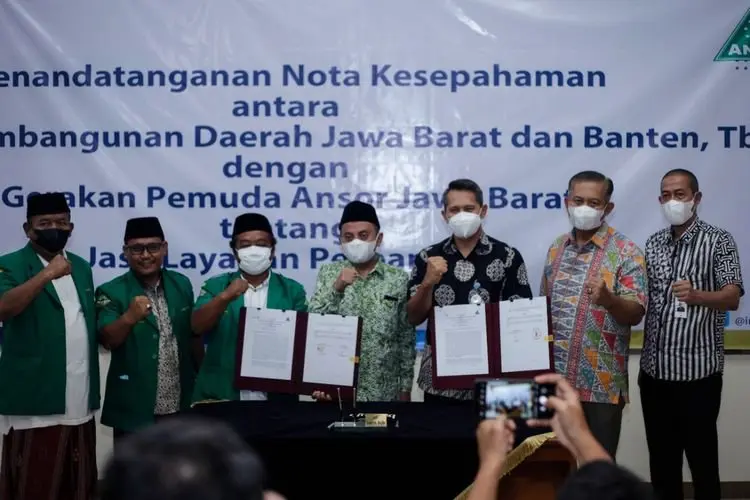 bank bjb-GP Ansor Jabar Pasarkan Produk Santri  